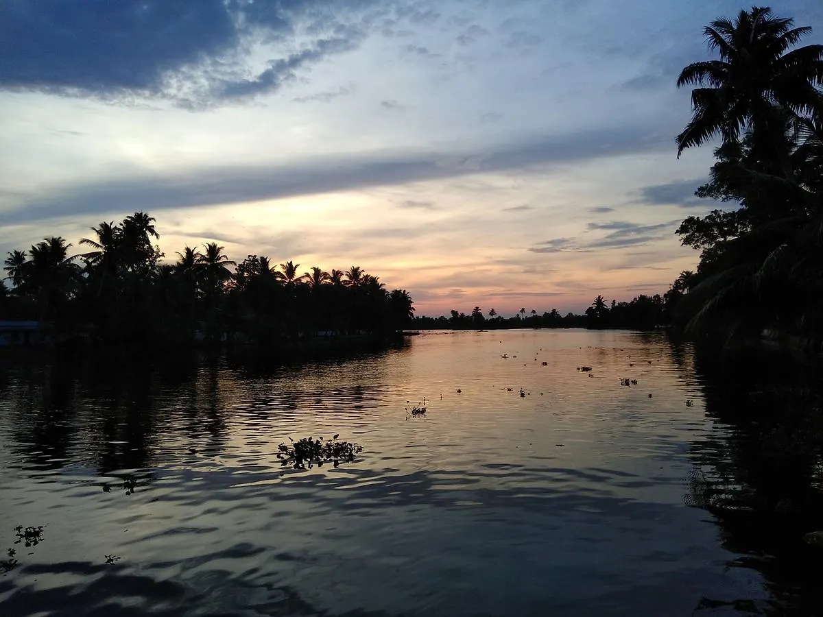 Aquabliss Resort Champakulam