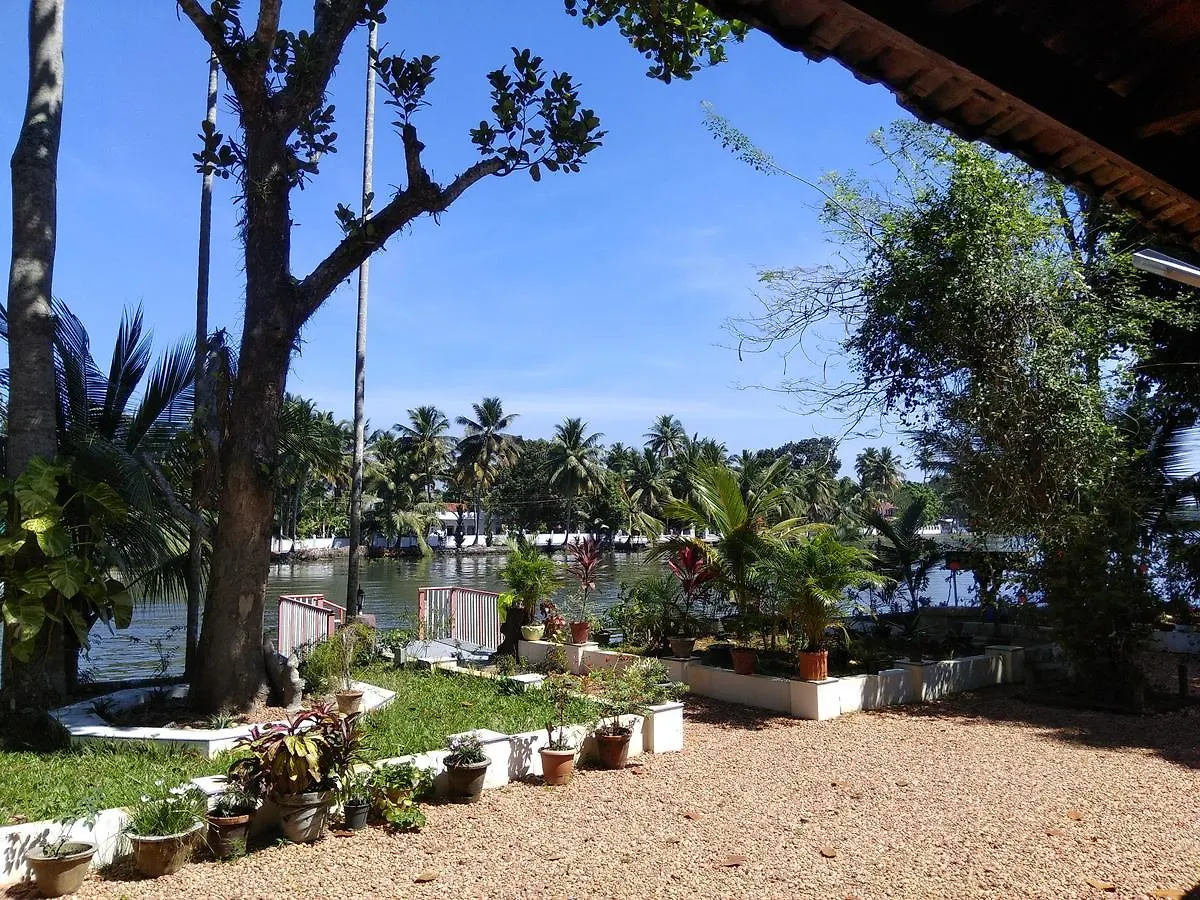 Aquabliss Resort Champakulam